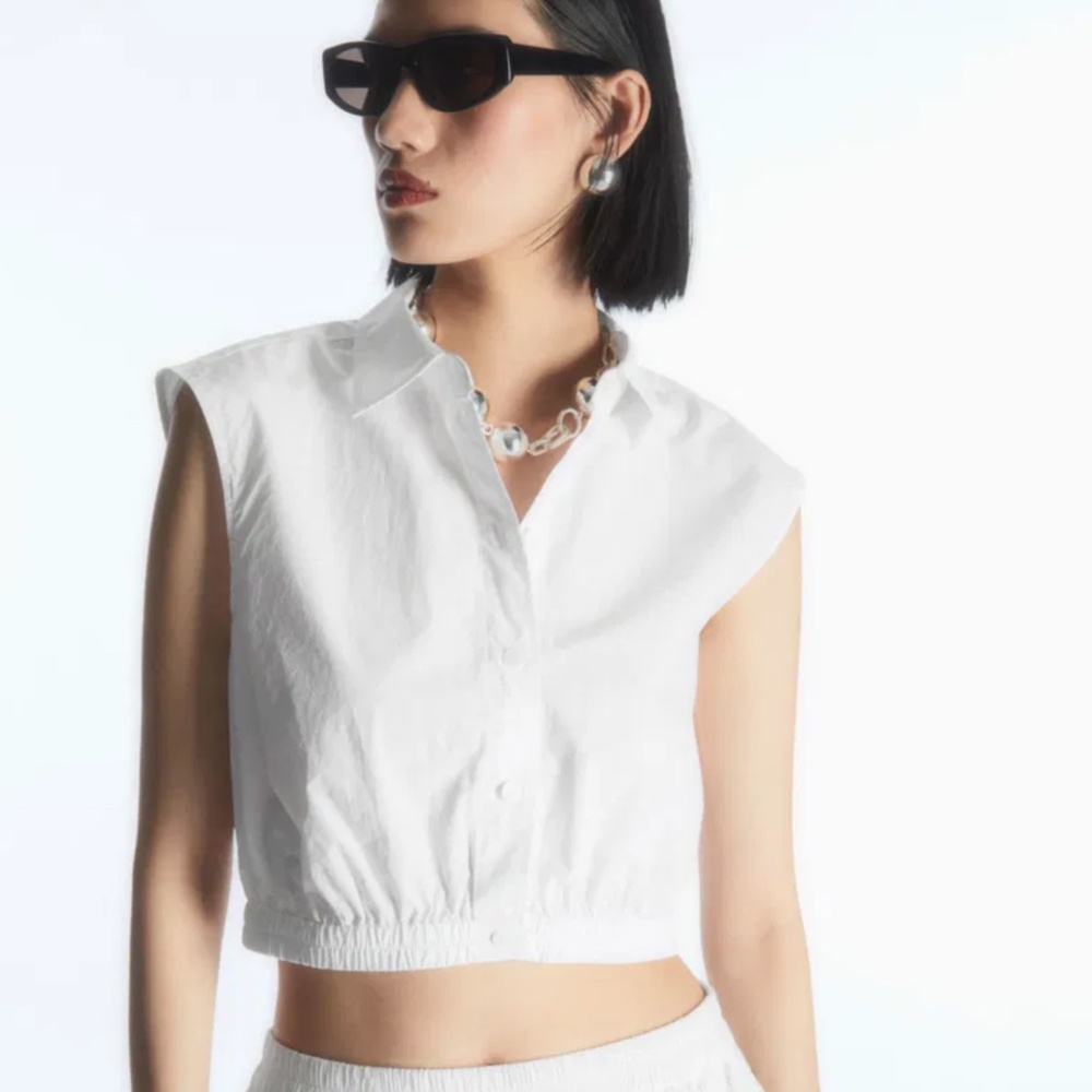 NWT! 🤍 COS Cropped Sleeveless Button Down, Size 12